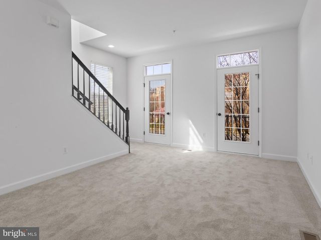 401 GARRETT A MORGAN BLVD, Landover, MD 20785