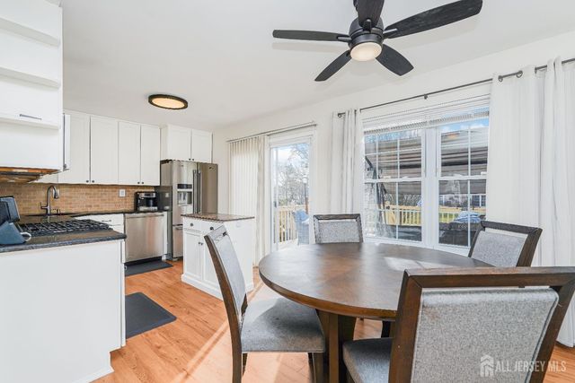 21 Karwatt Court, Sayreville, NJ 08872