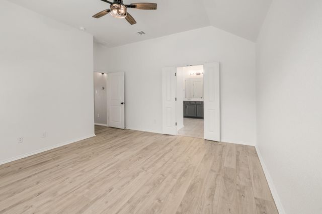 127 Scotsburg ST, Hutto, TX 78634