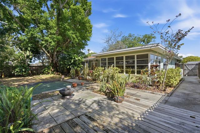 2171 SCOTLAND DRIVE, Clearwater, FL 33763