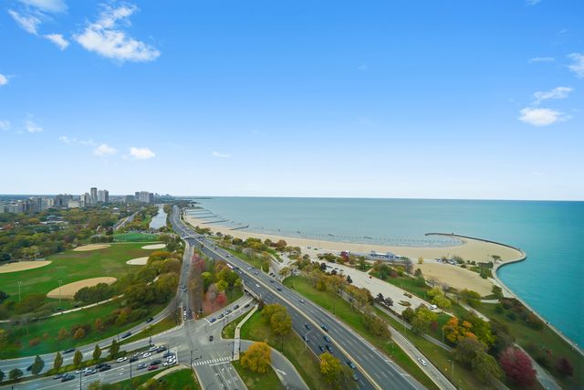 1550 N Lake Shore Drive 32C, Chicago, IL 60610