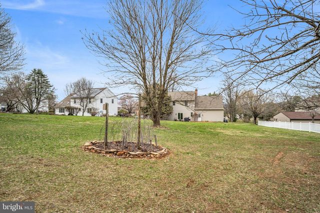 984 DAVID DR, Red Lion, PA 17356