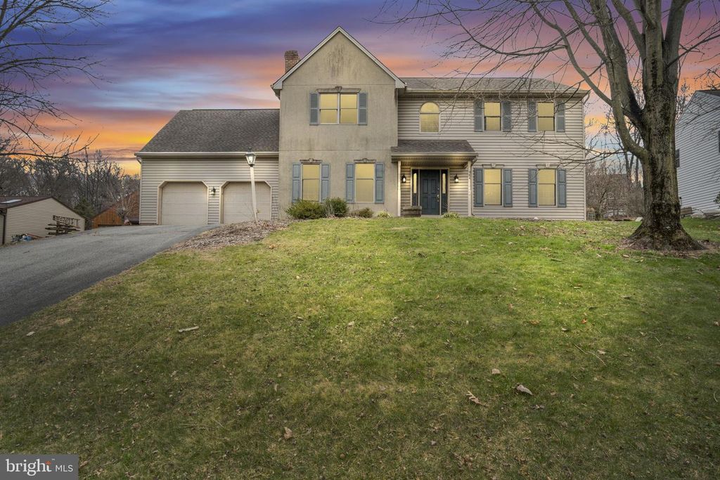 984 DAVID DR, Red Lion, PA 17356