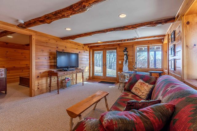 484 Route 12, Hartland, VT 05048