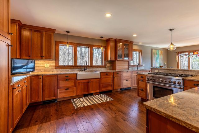 484 Route 12, Hartland, VT 05048