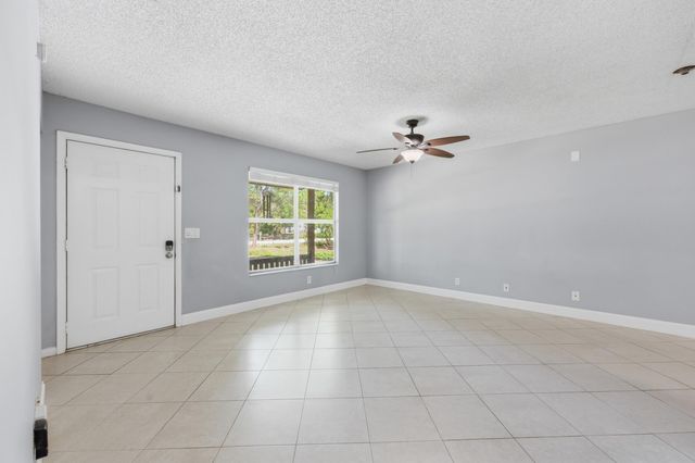 13618 59th Court N, West Palm Beach, FL 33411