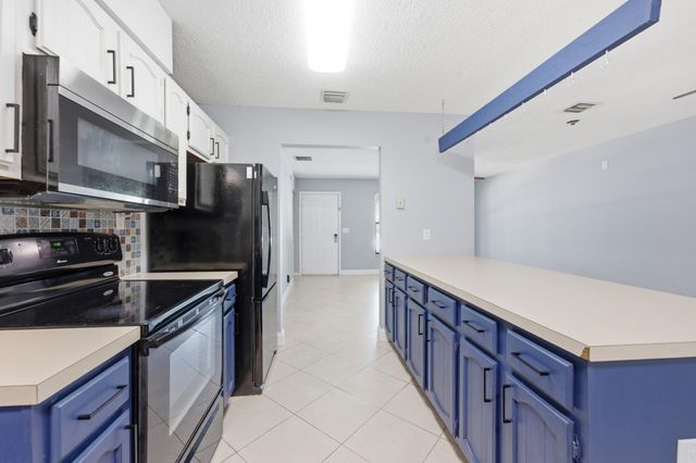 13618 59th Court N, West Palm Beach, FL 33411