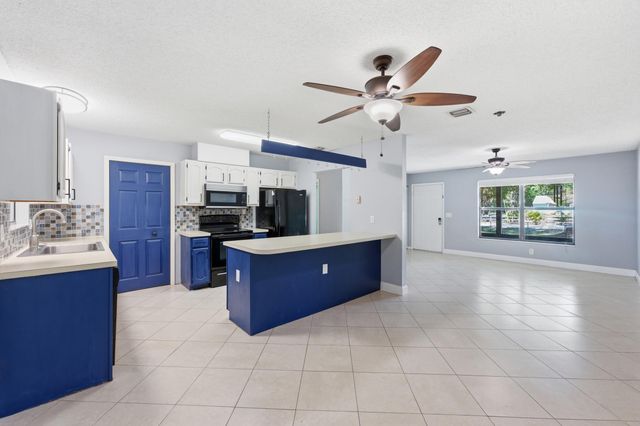 13618 59th Court N, West Palm Beach, FL 33411