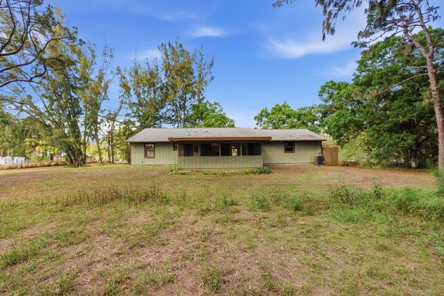 13618 59th Court N, West Palm Beach, FL 33411