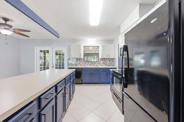 13618 59th Court N, West Palm Beach, FL 33411