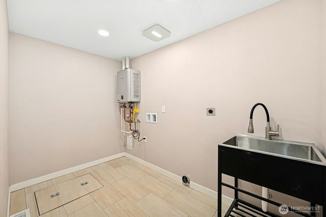 8001 Van Decar Road SE, Port Orchard, WA 98367