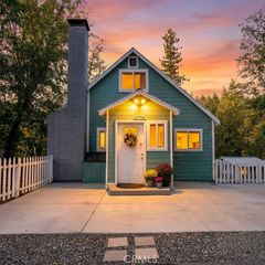 32958 Squirrel Ln, Running Springs, CA 92382