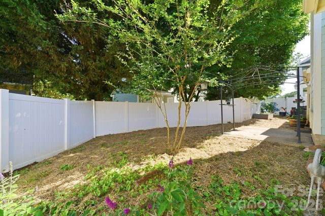 5701 Ebley Lane, Charlotte, NC 28227