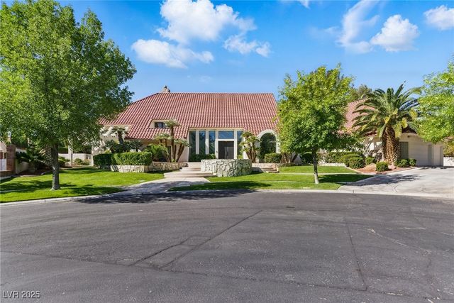 13 Dovetail Circle, Henderson, NV 89014