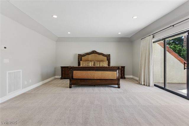 13 Dovetail Circle, Henderson, NV 89014