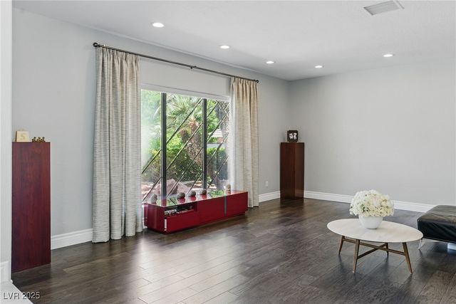 13 Dovetail Circle, Henderson, NV 89014