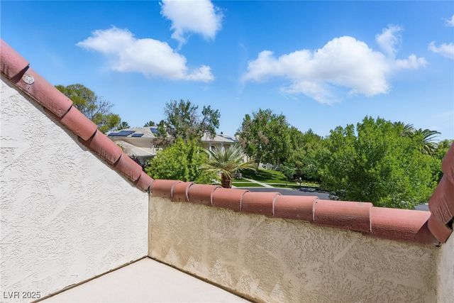 13 Dovetail Circle, Henderson, NV 89014