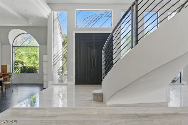 13 Dovetail Circle, Henderson, NV 89014