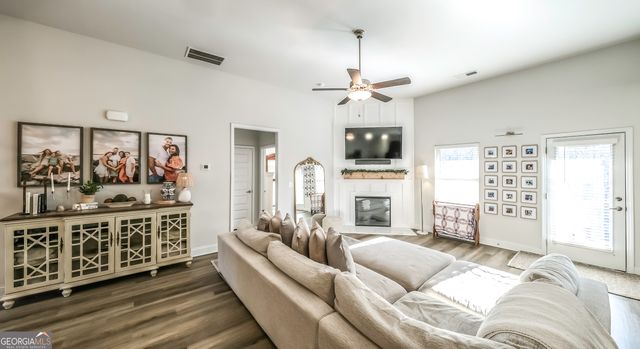 592 Whittman Court, Bremen, GA 30110