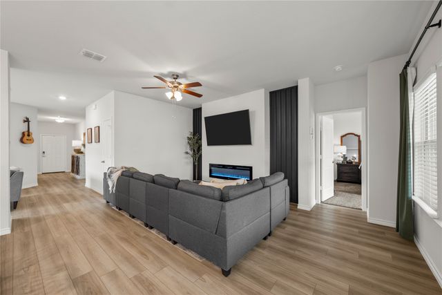 5717 Berkley Heights Drive, Waco, TX 76708