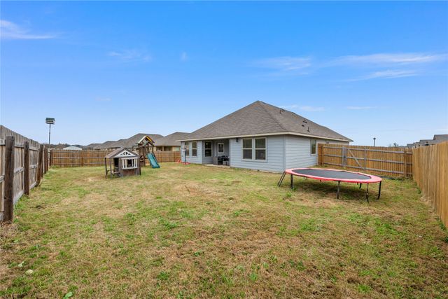 5717 Berkley Heights Drive, Waco, TX 76708