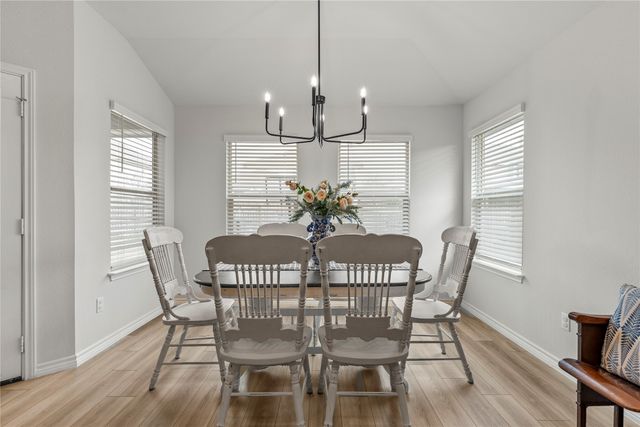 5717 Berkley Heights Drive, Waco, TX 76708