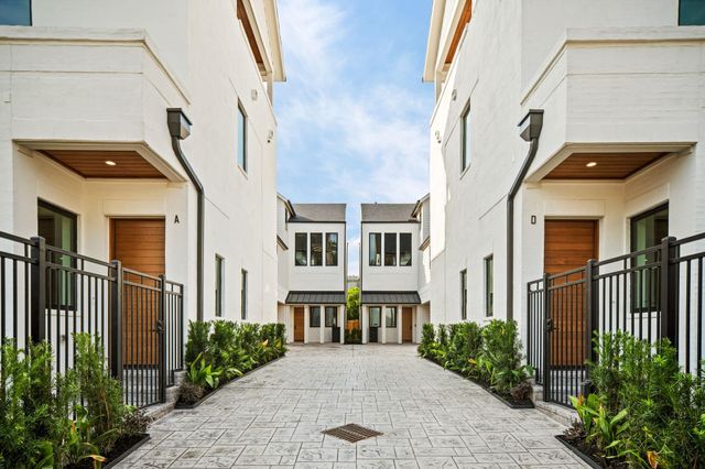 5409 Chevy Chase A, Houston, TX 77056