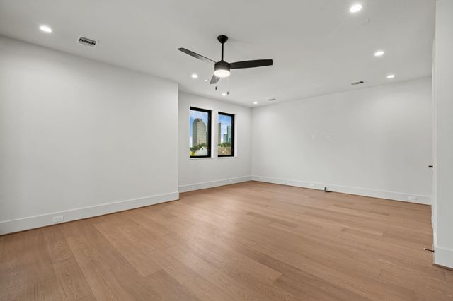 5409 Chevy Chase A, Houston, TX 77056