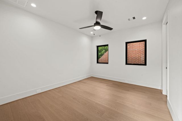 5409 Chevy Chase A, Houston, TX 77056