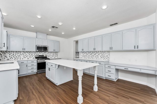 6279 Pine Meadow Cir, Stockton, CA 95219