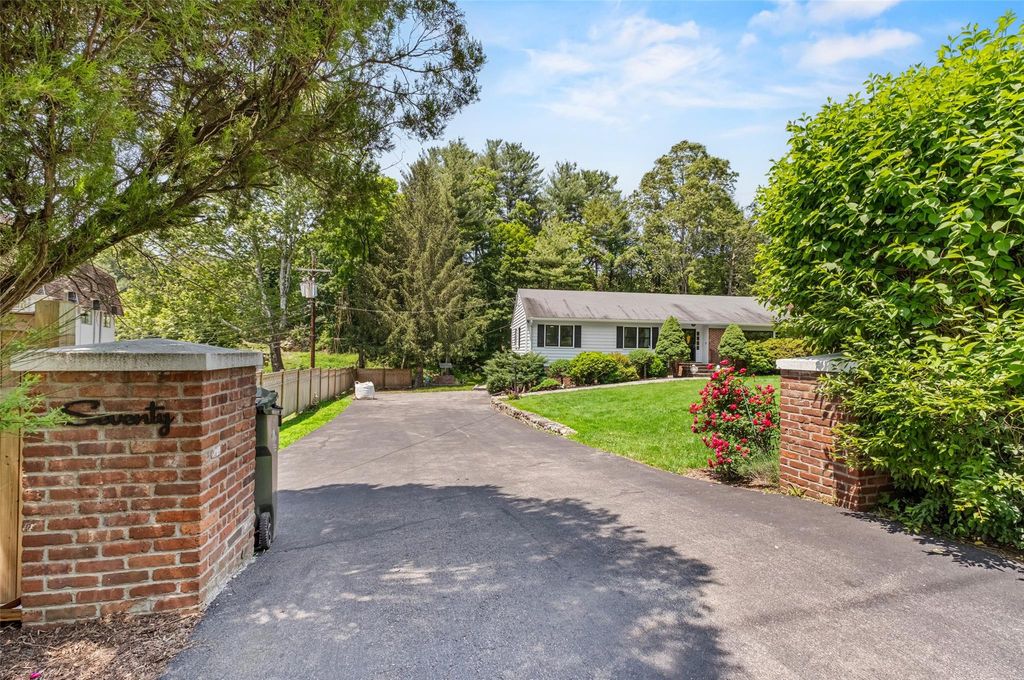 70 Goldens Bridge Road, Katonah, NY 10536