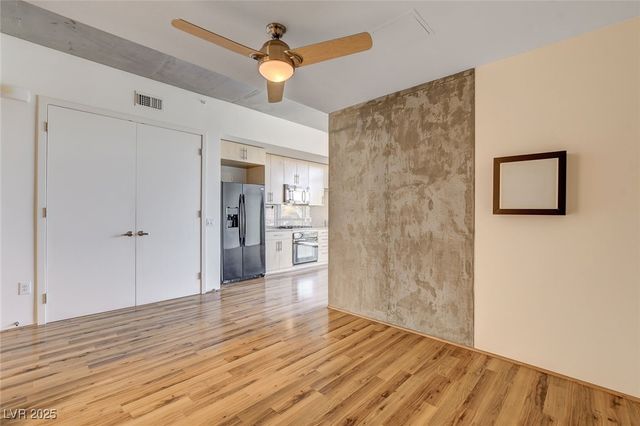 353 East Bonneville Avenue 315, Las Vegas, NV 89101