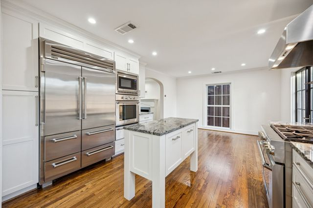 4700 W Amherst Avenue, Dallas, TX 75209