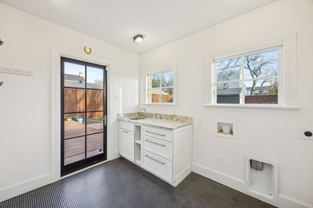 4700 W Amherst Avenue, Dallas, TX 75209