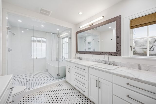 4700 W Amherst Avenue, Dallas, TX 75209