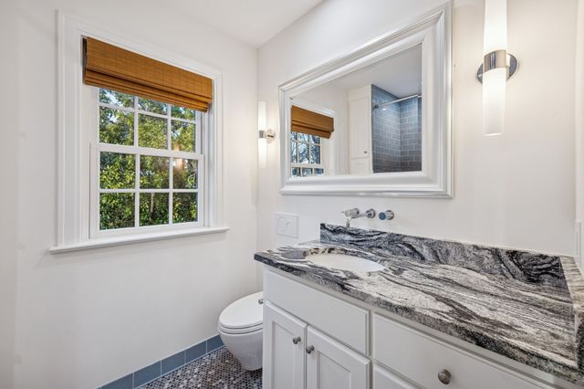 4700 W Amherst Avenue, Dallas, TX 75209