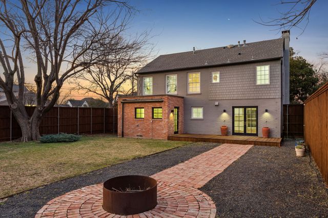 4700 W Amherst Avenue, Dallas, TX 75209