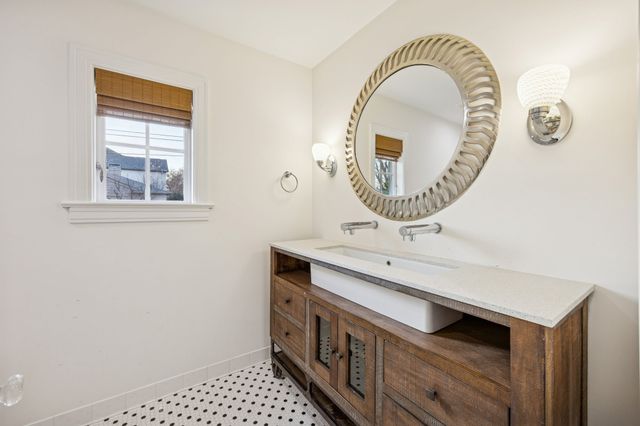 4700 W Amherst Avenue, Dallas, TX 75209