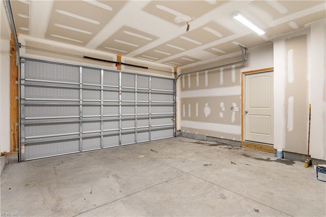 1803 Honey Milk RD, Chesapeake, VA 23323