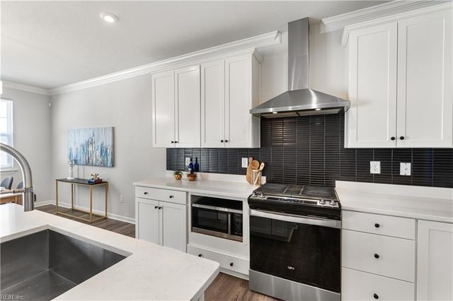 1803 Honey Milk RD, Chesapeake, VA 23323