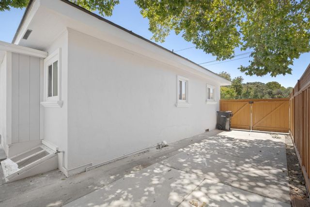 1247 Benton Street, Santa Clara, CA 95050