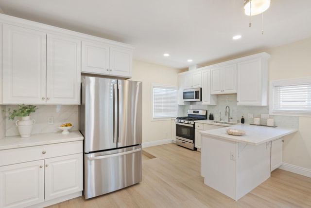 1247 Benton Street, Santa Clara, CA 95050
