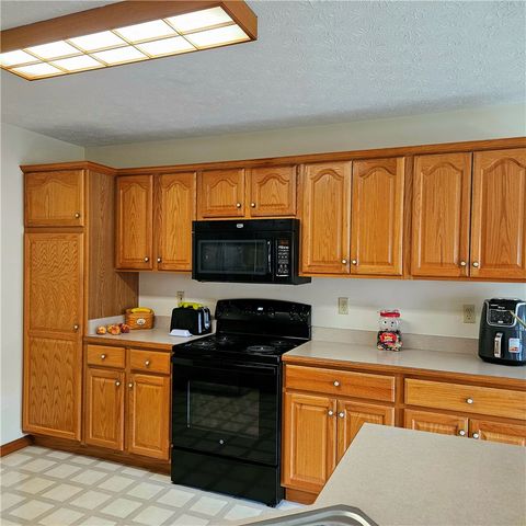 12 Merry Robin Road, Troy, OH 45373