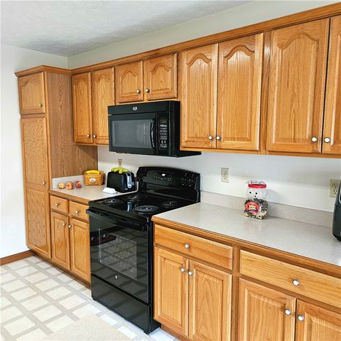 12 Merry Robin Road, Troy, OH 45373