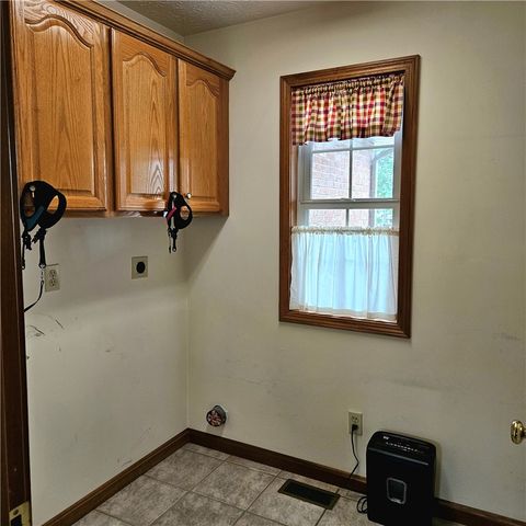 12 Merry Robin Road, Troy, OH 45373