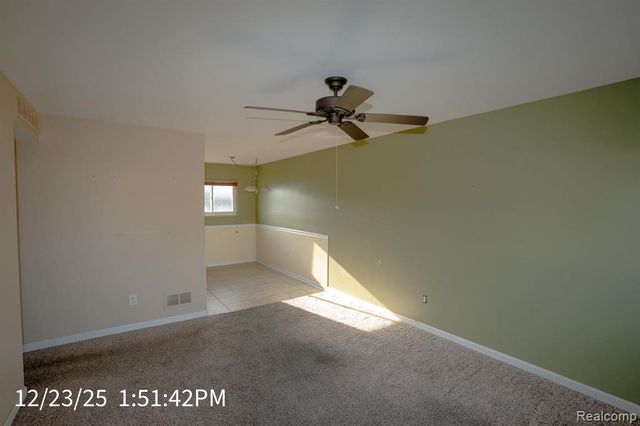 22942 Edgewater Street, Saint Clair Shores, MI 48082