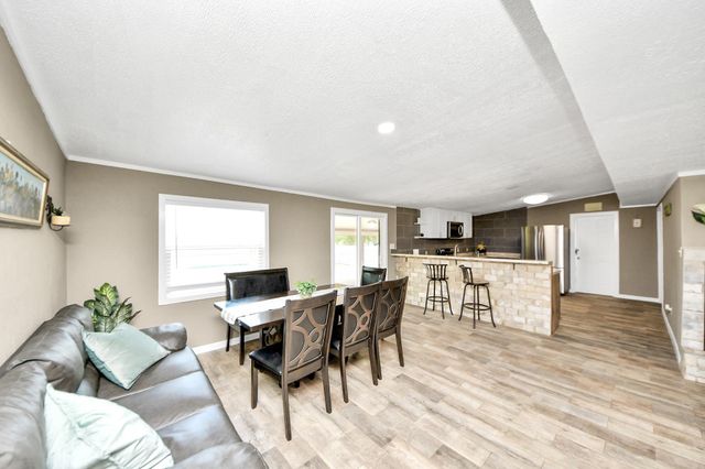 9832 Providence Road, Needville, TX 77461