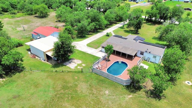 9832 Providence Road, Needville, TX 77461
