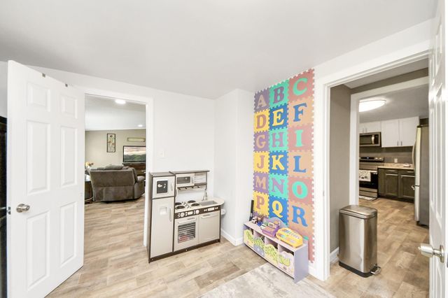 9832 Providence Road, Needville, TX 77461