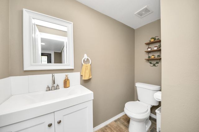 9832 Providence Road, Needville, TX 77461